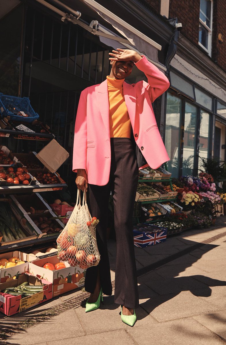 riverisland's tweet photo. Make a statement in our must have blazer this season!
.
Shop now > https://t.co/NJnhhBznaK
.
#ImWearingRI #StayingInIsOut https://t.co/ZpHqyHwDDg