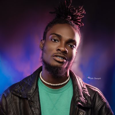 PaulRarity's tweet photo. Because my new EP DETOUR 🚍🛣 just came OUT https://t.co/K0nGSkrqta    #NewProfilePic https://t.co/851WFrx5ws
