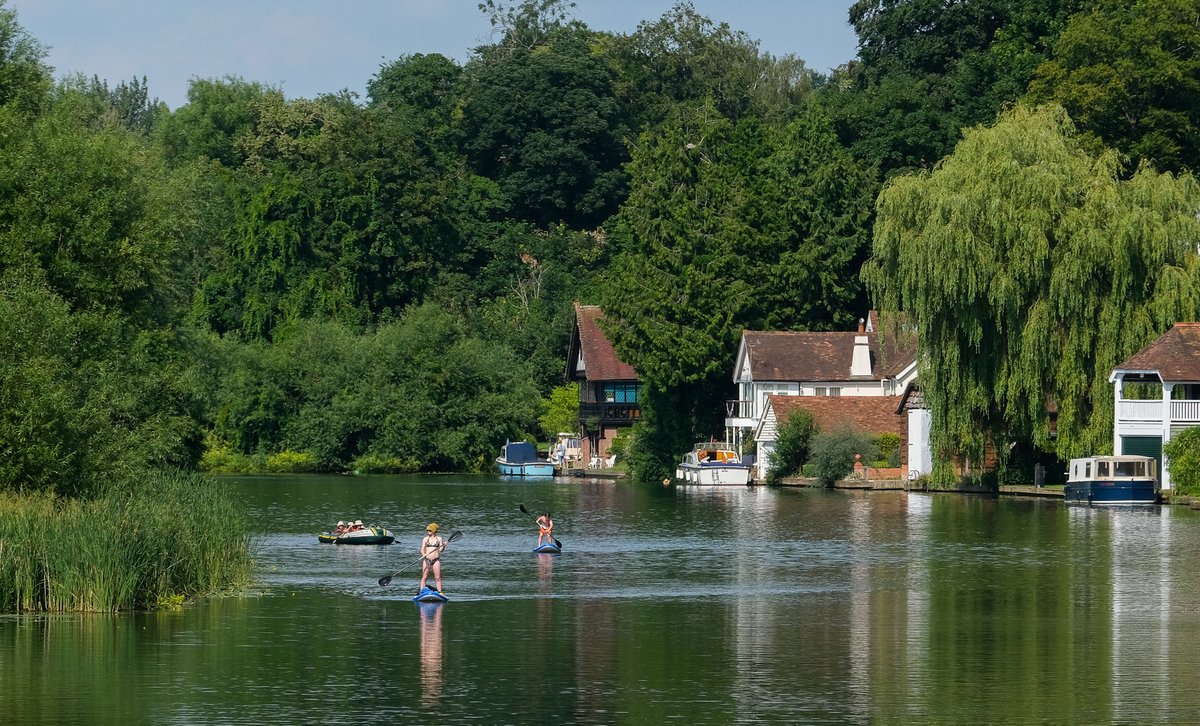 WestBerkshire's tweet photo. West Berkshire is a pretty special place. We know that, and we're sure you do to. 💚
As The Great Big Green Week draws to a close we want to say a huge thank you to everyone playing their part to look after our environment.
#TheGreatBigGreenWeek #GreenDistrict https://t.co/cD48FeR8Z4