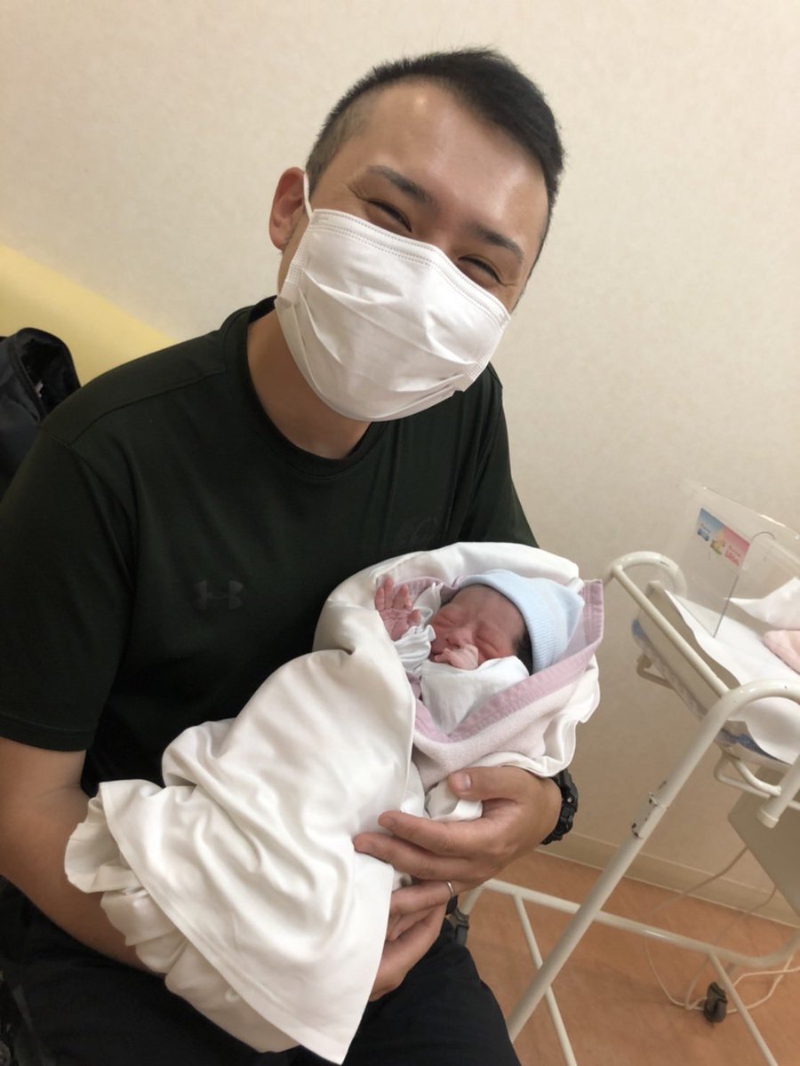 Misa21471966's tweet photo. 自分に余裕が無くなると本当
嫌なやつになってしまう…
今は全然余裕なんかもてれんけど
たまに落ち着いてみなきゃなて
思ったよ…なんか当たり散らし
てたのが申し訳なくなってきた😭
蒼空くんの為にもゆっくり
3人で一緒に成長できたら良いな♡ https://t.co/XDpzh344aD