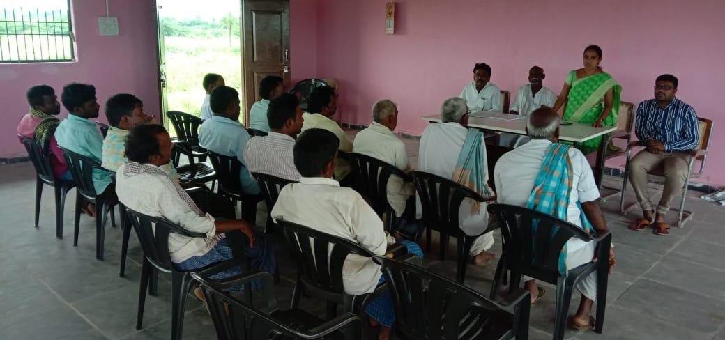 daojogulamba's tweet photo. Good morning sir/madam today conducted crop diversification meeting at Julakal cluster , Waddepally Mandal.For this meeting  village Rythu Samanya Samithi co-ordinator,Surpunch, Village farmers participated. https://t.co/Y3oR0g3Gqh