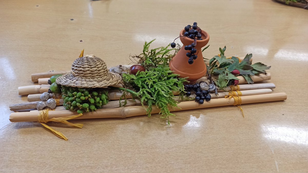 Milimann01's tweet photo. Today only nature pics that we did in Socialassistant-school
Hope ya like dis littel Thing <3
#catartist #natureproject #nature #happy https://t.co/09dopjE5eN
