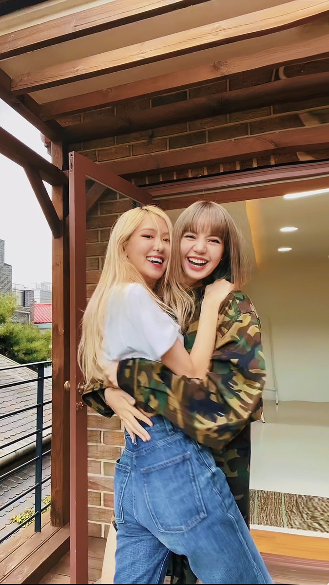 GemLucifer's tweet photo. Chaelisa love me - Rosé tiktok update
[ extended clockscreen ] clear and fillter

#ROSÉ #LISA #Chaelisaloveme https://t.co/UAl7fepw8G