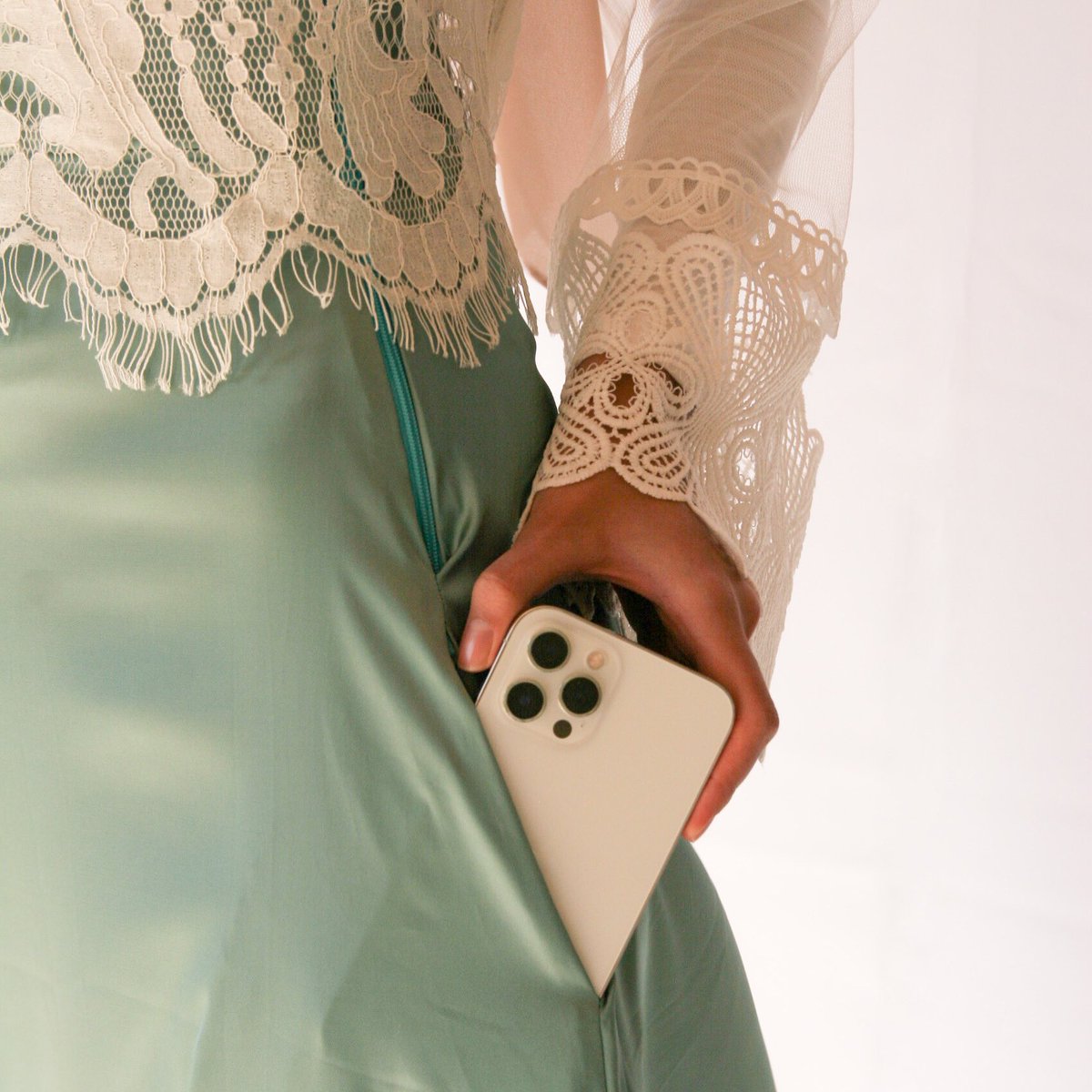 eclipsecouture_'s tweet photo. Skirts but with pockets >>>> https://t.co/9Dj4wncsyM