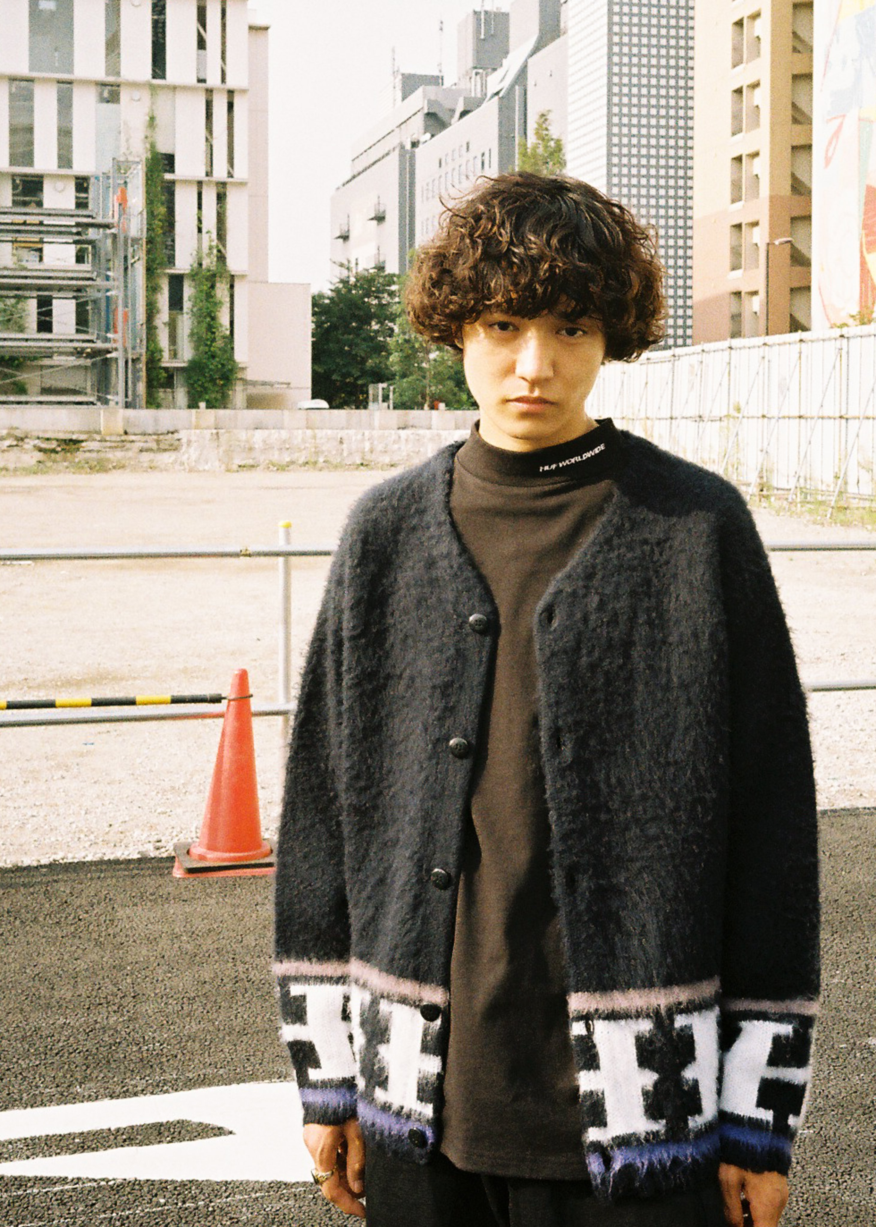 極細繊維クロス 【最終値下げ】HUF カーディガン - カーディガン 極細繊維クロス 【最終値下げ】HUF カーディガン - カーディガン