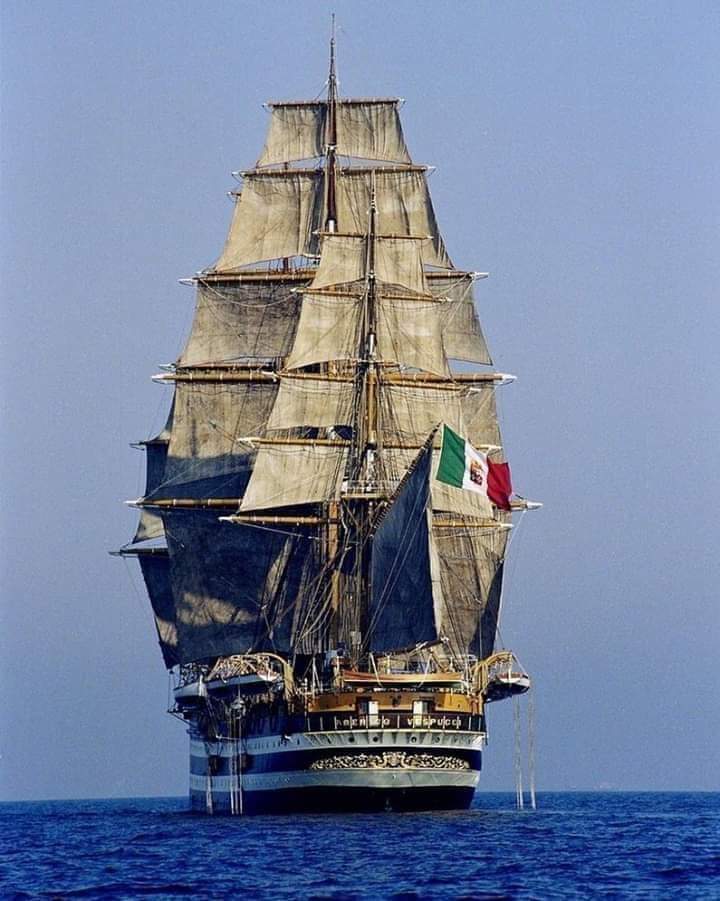 Uno splendore nel mare...
#amerigovespucci