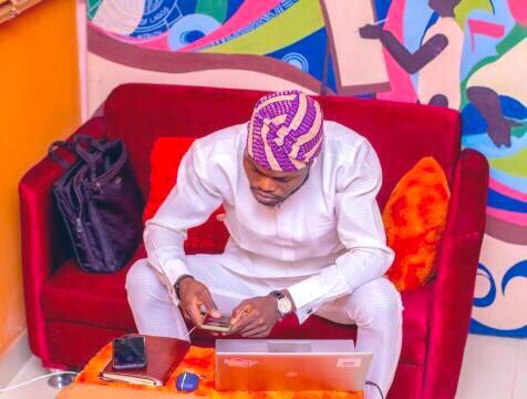 AristokratLagos's tweet photo. #FridayFastForward
If there’s anything you need the most, it’s your capacity to hold things together when the stakes are so high and the courage to keep yourself together no matter what you might be going through.
I pray that may we emerge as Victors and not the Vanquished🙏🏻 https://t.co/WVng5UMrGq