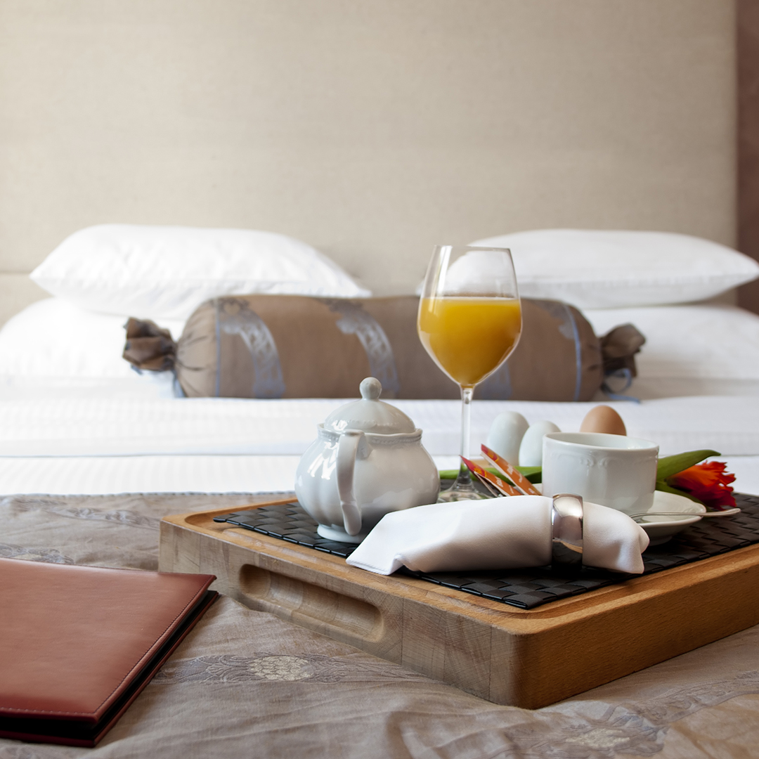 GrandHyattIst's tweet photo. It's a new week! Enjoy your delicious in-room breakfast in bed to relieve the stress of the week!

☎️ +90 (212)368 1234
🌐https://t.co/nD3zN07obV

#grandhyattistanbul #hyatt #grandhyatt #spainistanbul #istanbulhotels #hotelsinturkey #hotelsinistanbul #roomservice #brunch https://t.co/B5WooIQxCq
