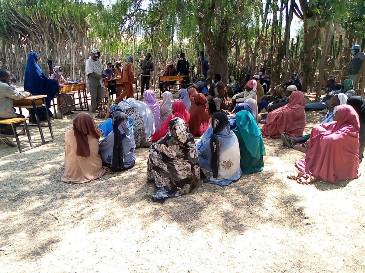 EMRDA6's tweet photo. Ethiopian Muslims Relief and Development Association conducting community dialogues on reproductive health issues at oromiya region dodolla woreda and west arsi zone https://t.co/ry5EWfhD2R