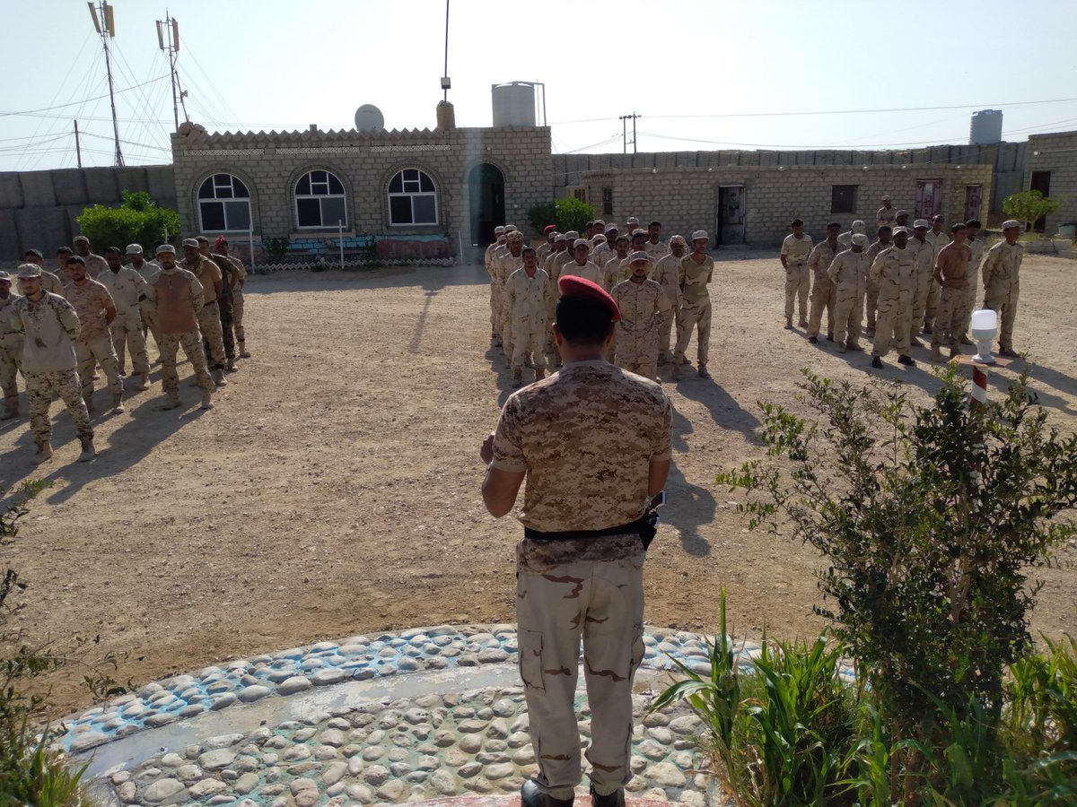 Shibam_Brigade's tweet photo. قائد لواء شبام العميد الركن "بن غانم" يشدد على ضرورة الاستعداد ورفع ��لجاهزية القتالية لمنتسبي اللواء..

تحسباً لأي طارئ قد يهدد الأمن والاستقرار بـ "حضرموت"

دوعن/  التوجيه المعنوي - قيادة المنطقة العسكرية الثانية - لواء شبام:
.
https://t.co/l5JvOwABgS https://t.co/hifkCAKJFh