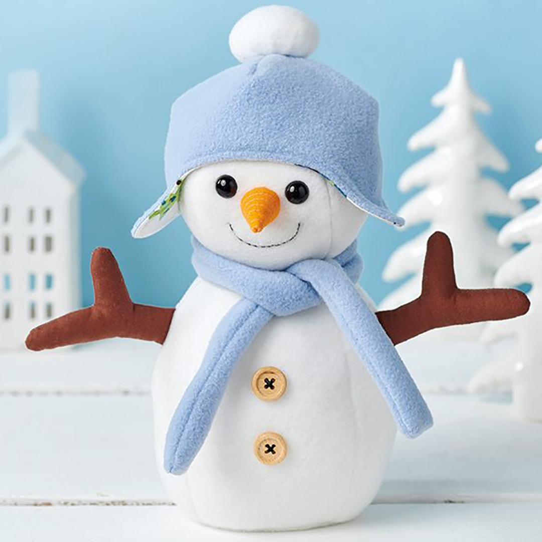 Looking to get started on a festive sewing project? This cute little frosty friend from @jo2owls is a great place to begin! ☃️

Find this pattern free online at @gatheredwebsite and get something ticked off your Christmas gift list nice and early! gathered.how/snowman-softie