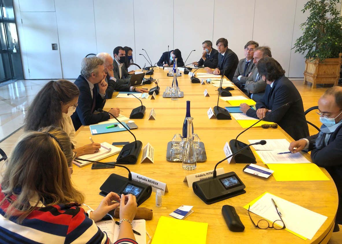 Nouvelle réunion constructive à Bercy sur l'élaboration du plan de relance spécifique à notre secteur avec <a href="/alaingriset/">Alain Griset</a> <a href="/JBLemoyne/">Jean-Baptiste Lemoyne</a> <a href="/LEVENEMENTAsso/">LÉVÉNEMENT</a> et les acteurs de la filière événementielle pro.
R.Hamaide <a href="/pnakc/">Pablo Nakhlé Cerruti</a> <a href="/FABRICELABORDE1/">FABRICE LABORDE</a> <a href="/NeveuxRaphaele/">Raphaële NEVEUX</a> <a href="/FredericPitrou/">Pitrou Frederic</a> #eventprofs