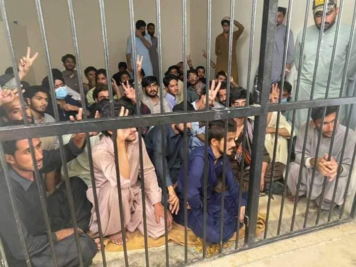 UsmanKhan_TV's tweet photo. MDCAT Students Arrested in jails !! Shame on Govt / MDCAT Dharna Updates / MDCAT reconduct 
#Dharnaagainstpmc  #WeRejectPmcMdcatTest2021 https://t.co/2I1gJ25gaO