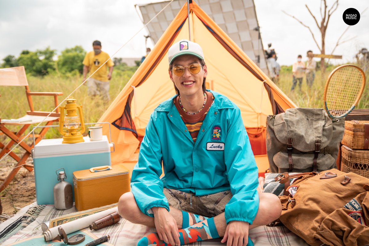NadaoMusic_ofc's tweet photo. มีรูปเบื้องหลังกองถ่าย MV #Billkin_Iไม่O แบบกรุบกริบมาฝากกันนน 😻😻 (1/2)

ดูแล้วอยากกลับไปดู MV เลยเนี่ย !
🔗 https://t.co/mui2g556bP

#Billkin_ComebackSingle
#NadaoMusic https://t.co/eVQVdWGd96