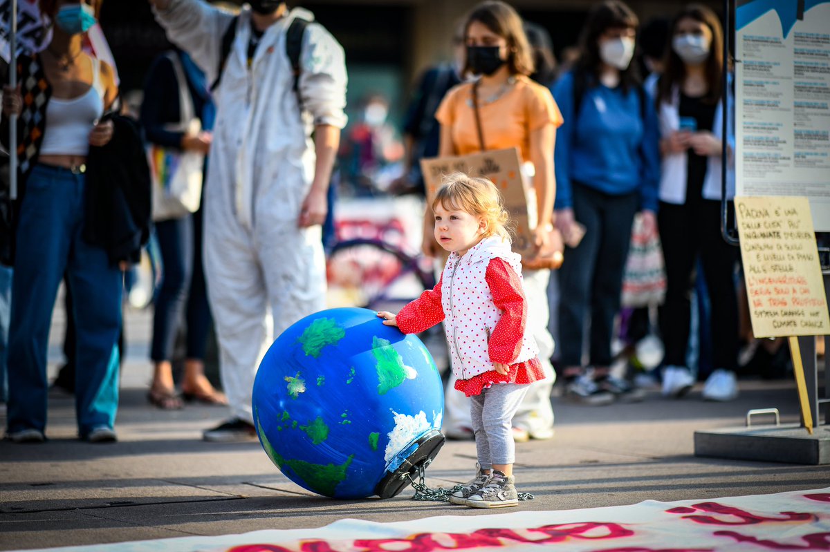 Noi ci siamo @bancaetica <a href="/fffitalia/">Fridays For Future Italia</a> <a href="/glendaspiller/">Glenda Spiller</a> <a href="/mattinodipadova/">il mattino di Padova</a> <a href="/repubblica/">Repubblica</a> #Fridays4Future #FridaysForFuture #bancaetica2021