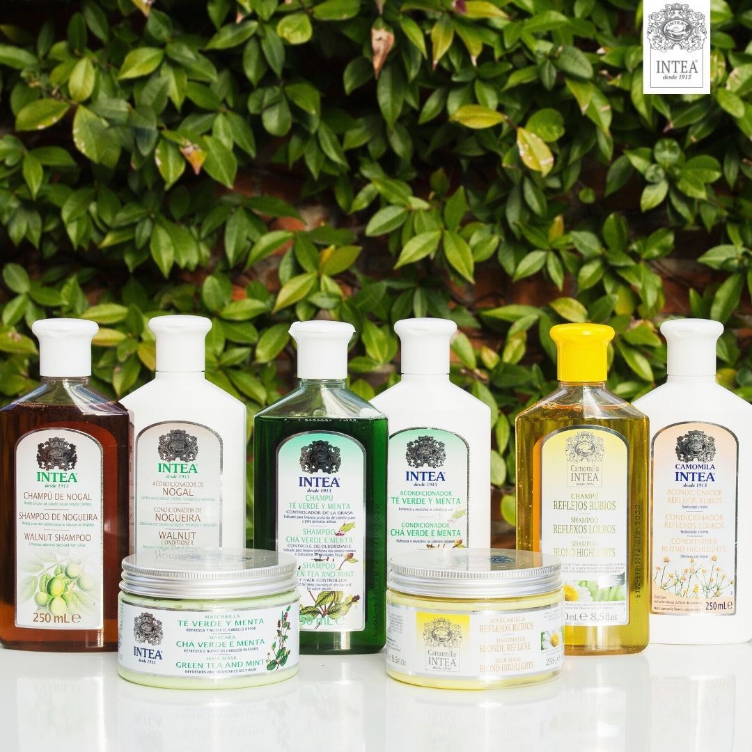 InteaCosmetics's tweet photo. #Cuidatucabello y luce un pelo con volumen y brillo 💆‍♀️

1️⃣ Desenreda tu pelo
2️⃣ Escoge bien tu champú, acondicionador y mascarilla
3️⃣ Lava tu cabello suavemente
4️⃣ Utiliza agua tibia
5️⃣ Peina de medias puntas hacia abajo
6️⃣ Utiliza un protector de calor https://t.co/vVyYued5co