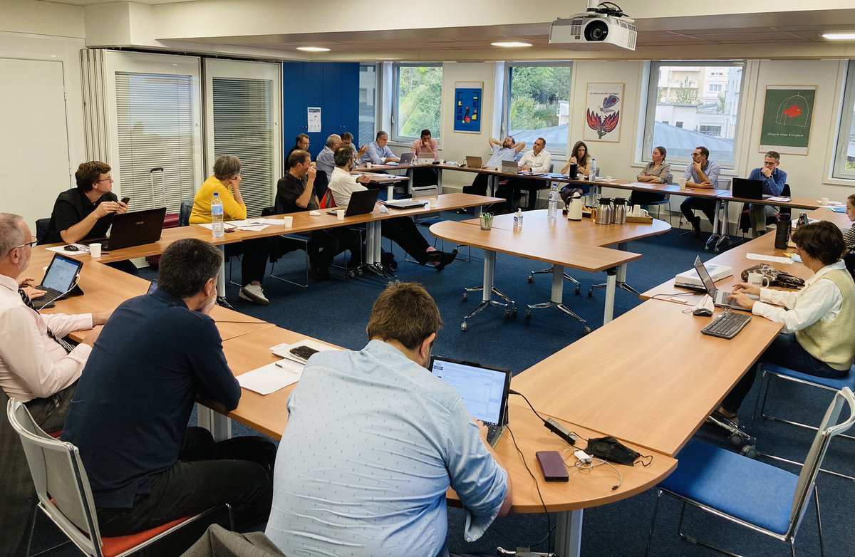 UNGE_officiel's tweet photo. [Comité directeur]

Après une très bonne #soirée tous ensemble, nous nous remettons au travail ce matin. A l’ordre du jour : influence, budget, #Trajectoire2026, social et Rencontres Nationales 2022.

#comitédirecteur #reunion #geometresexperts #unge #influence #rencontresUNGE https://t.co/gPAYjpGPjH