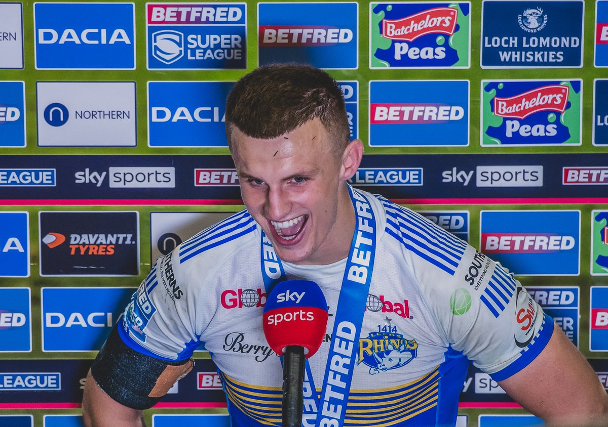 Betfred Super League (@superleague) on Twitter photo 🏉 1 try
😤 29 carries
🏃♂️ 232 metres
🏅 Man of the Match
Solid performance from <a href="/Ahandley16/">Ash Handley</a> last night 👏
#SuperLeague #SLWigLee 🏉 1 try
😤 29 carries
🏃♂️ 232 metres
🏅 Man of the Match
Solid performance from <a href="/Ahandley16/">Ash Handley</a> last night 👏
#SuperLeague #SLWigLee
