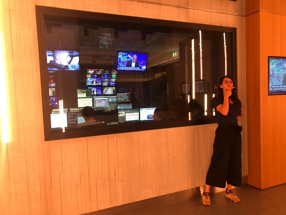 PlayNebulae's tweet photo. #backstagefriday
Have you ever wondered what the backstage of a French news tv channel looks like?
Well here is a glimpse of our co-founder Julie entering the set.
#gamecommunications #tv #interview https://t.co/vmixGI9uyh