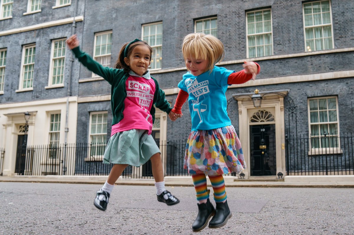 CanCanCampaigns's tweet photo. How we feel about the #ScrapBaseline petition delivery yesterday for @MoreThanScore ! THANK YOU to everyone who supported us! We are delighted and overwhelmed! https://t.co/Piz9Ukn5go