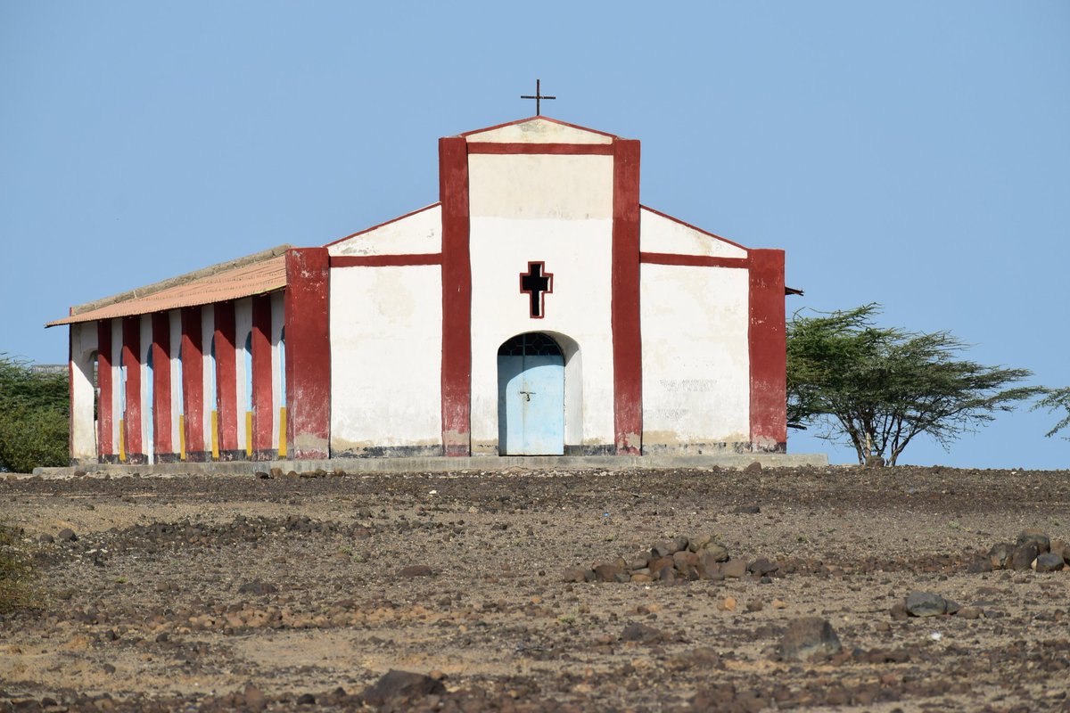 TurkanaLand's tweet image. #WelcomeBackHome #ExploreTurkana 
The beauty of the @TurkanaCountyKE also lies on the unique architecture of the churches, mostly visible from main roads or hard-to-miss spots in  centres #WTD21 #WTD2021 #Tourism4InclusiveGrowth @UNWTO
@Caritas_Kenya @Arch_KE