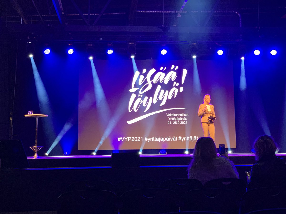 Lisää löylyä! Valtakunnalliset yrittäjäpäivät aluillaan #jyväskylä #VYP2021 #yrittäjäpäivät #yrittäjät Juontaa <a href="/MerviKallio/">Mervi Kallio</a>