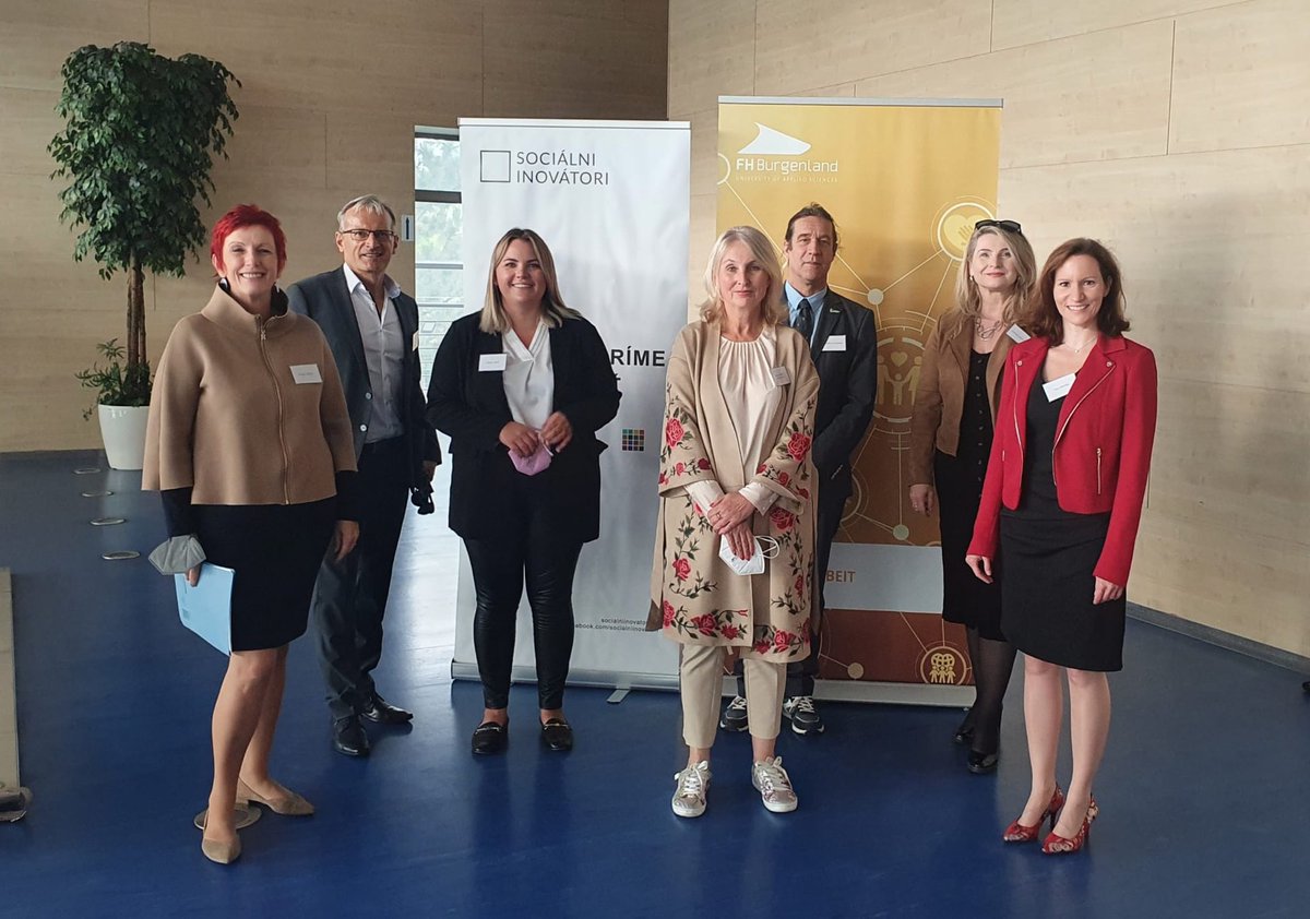 SakuraManon's tweet photo. #socialbusinessforum : how to best organize care for the elderly in the next decade #fhburgenland #seedhub_
#socialimpact https://t.co/N3ZHhKa2LW