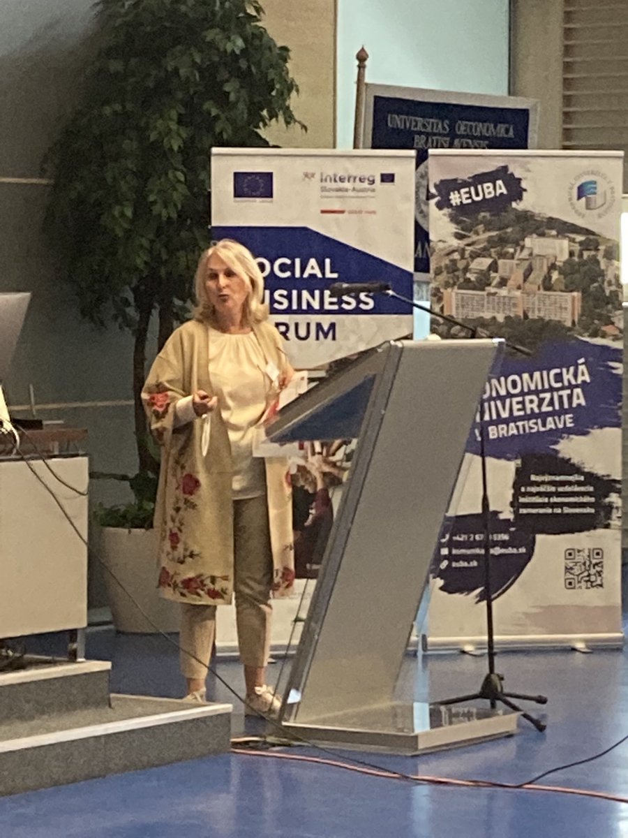 SakuraManon's tweet photo. Zukunftsplan Pflege. Margit Kaiser-Muehlecker am social business forum an der #euba Bratislava #seedhub_ #interreg skat https://t.co/iYiFlY4pu4