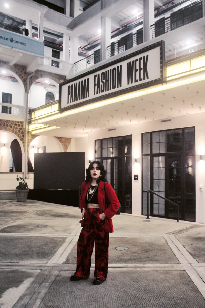 thekabukigirl's tweet photo. I changed my profile pic and if you RT i would be thankful, like i said the ootd is inspired by the gansters so it is like a touch of Tokyo Revengers! 😂 More pics at my blog and insta!

(I still can't believe i have those abs like that, well now you know i kill myself ) https://t.co/NEUISC3qA3