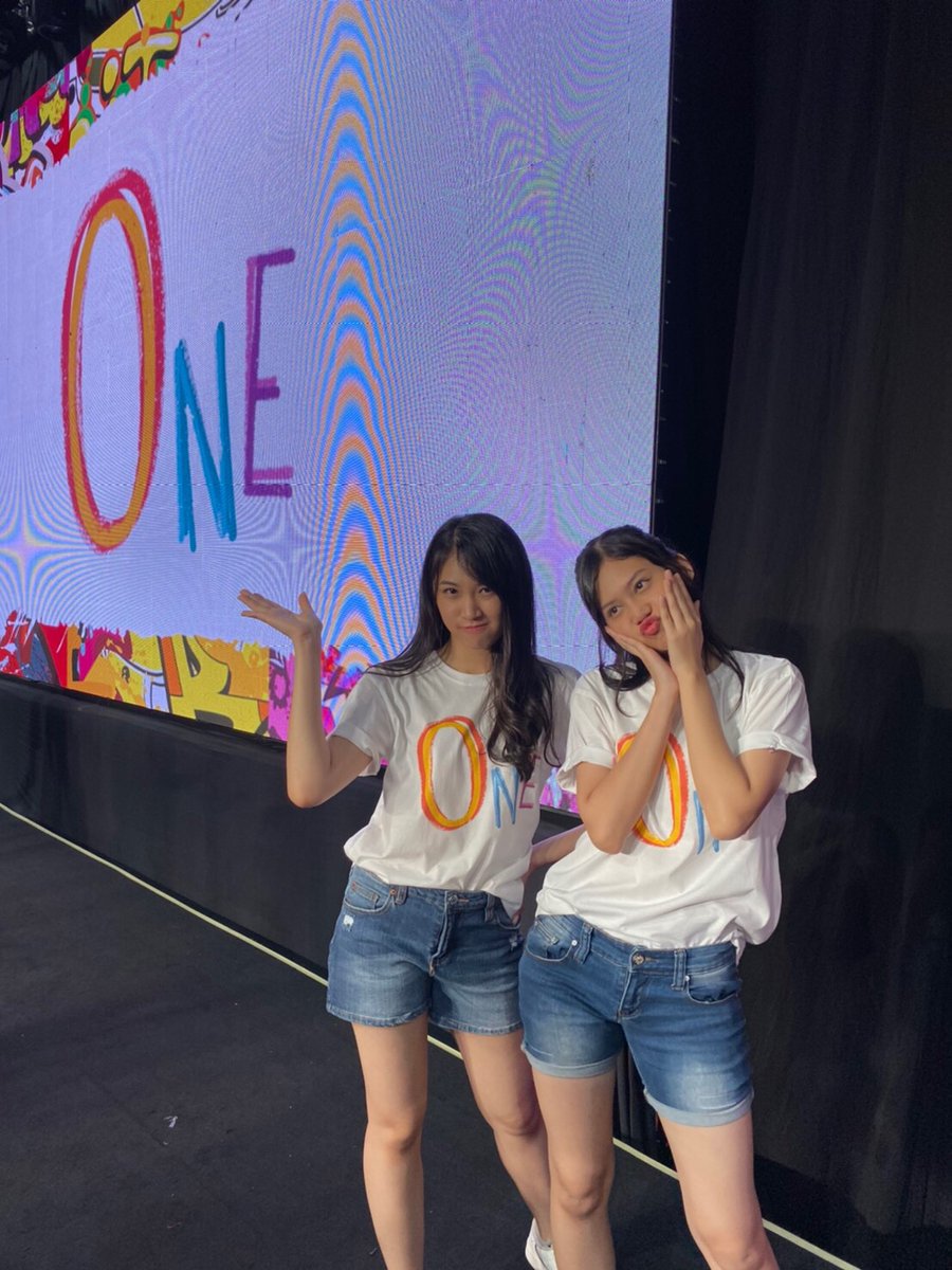 InshanityID's tweet photo. Selamat ulang tahun @Y_ChikaJKT48 yang pernah menjadi partner wagamama @N_ShaniJKT48

Semoga selalu diberi kesehatan &amp; kebahagiaan dalam hidupnya, tetap semangat selalu ya ! #SH19LD https://t.co/c2iSSfpbAz