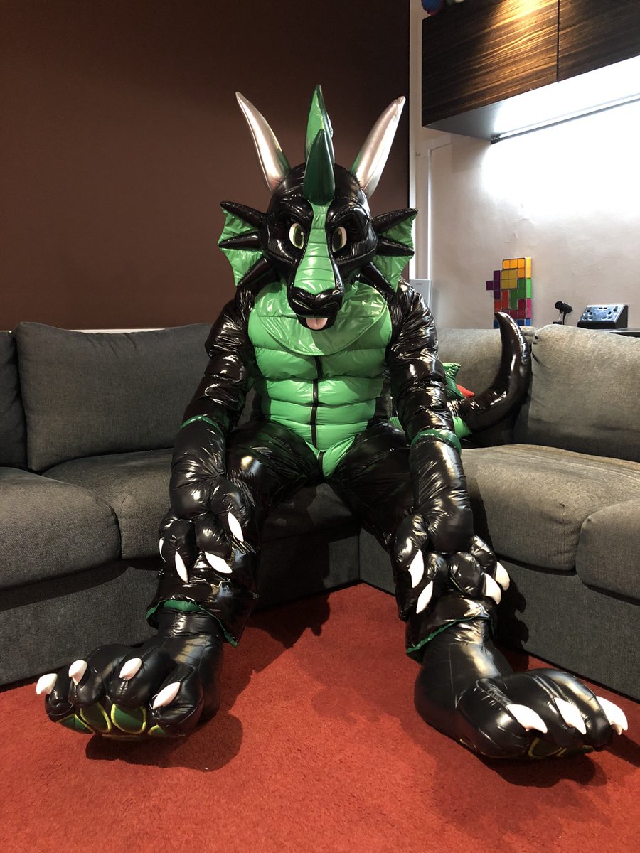 ZorrDragon's tweet photo. For this #FursuitFriday I’m not really that furry lol, but would like to say a huge Thank you to @statiksam for re-creating my derpy derg in his own shiny puffy form, the level of detail and skill he has shown is amazing for someone who only does this for a hobby 🥰 I love it 🥰 https://t.co/B4rkv3d5Vj