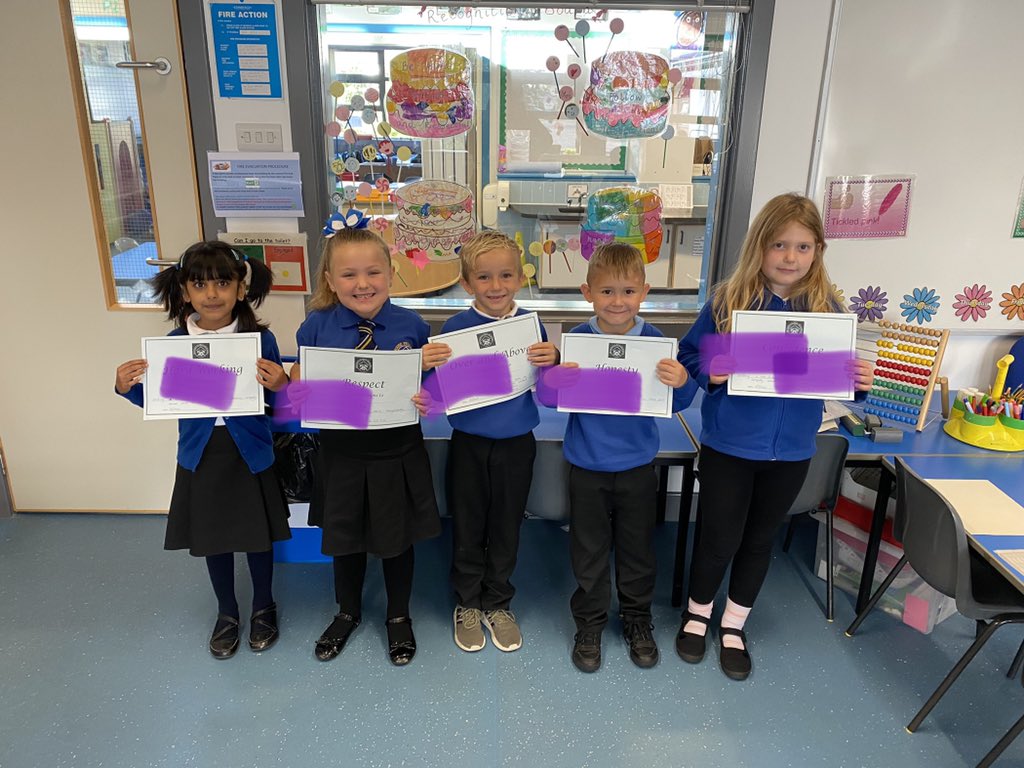 Congratulations to this weeks certificate winners #hardworking #confidence #Respect #honesty #overandabove <a href="/BpsGrint/">MissGrintBPS</a> <a href="/BroomhousePs/">BroomhousePS</a> 🎉🎉🎉🎉