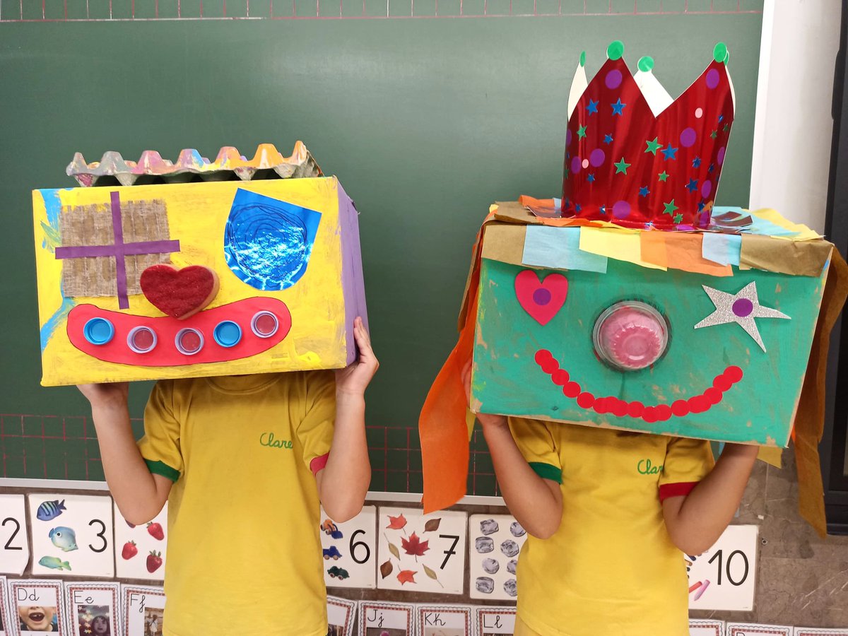 claretbarcelona's tweet photo. Amb aquests capgrossos tan divertits, us destigem una feliç Festa Major de la Mercè a tots i a totes! 🥰🥳 #unfuturpledhistòria https://t.co/TIInNXd0PY
