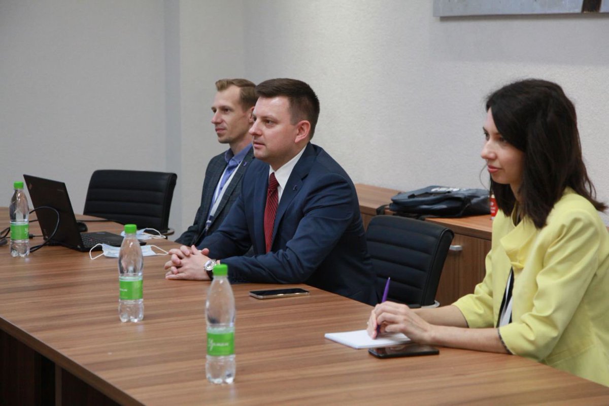 EfimKlimov's tweet photo. В рамках #kazandigitalweek провел встречу с руководителем АСЦР РТ Р.Н.Миннихановым. В ходе которой представил цифровые решения компании @ettonru и обсудили совместное сотрудничество с Ассоциацией https://t.co/3vtCaqamsE