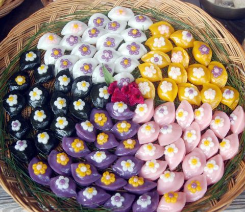 sowbinn's tweet photo. Happy chuseok burhandeul, silakan di mokgo, please be haengbok.. Saranghae ㅎㅎㅎㅎ https://t.co/tdnWMlxIxu