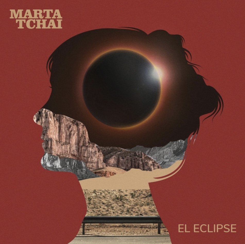 musichunters_es's tweet photo. 🚨 NUEVO DISCO 🚨

🌕 #ElEclipse es el sexto e íntimo trabajo de @MartaTchai 🖤. Son once canciones emocionales, maravillosas y muy pegadizas que nos tiene locos desde esta madrugada. Disfrutadlo ya mismo, aquí, a golpe de clic 🎶👇🏼
https://t.co/4J5NWQ0Yb8 https://t.co/t1LR9d2Omd