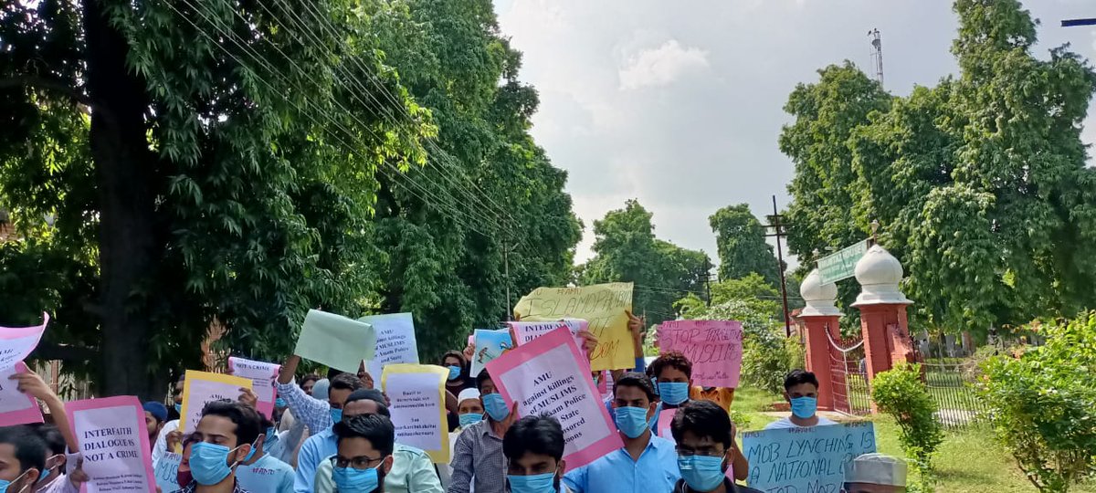 StudentsAmu's tweet photo. AMU students marching against the illegal arrest of Maulana Kaleem Siddiqui, who has now been sent to a 10 days police remand, and the killings of Muslims by Assam's terror inducing police force. 

Students managed to gather against injustice in an otherwise empty, locked campus. https://t.co/14S9aNuvLo