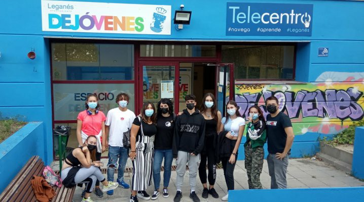 Dejoveneslega's tweet photo. ¡Vuelven lxs corresponsales @Dejoveneslega!
Se ponen en marcha con un montón de nuevas ideas y muchas ganas de participar
Si estudias en un Insti de Leganés y te apetece unirte contactamos en IG
🔎 @dejoveneslega 
🔎@corresponsalesleganes
https://t.co/GFmebxXsj6 https://t.co/xkULJi80b4