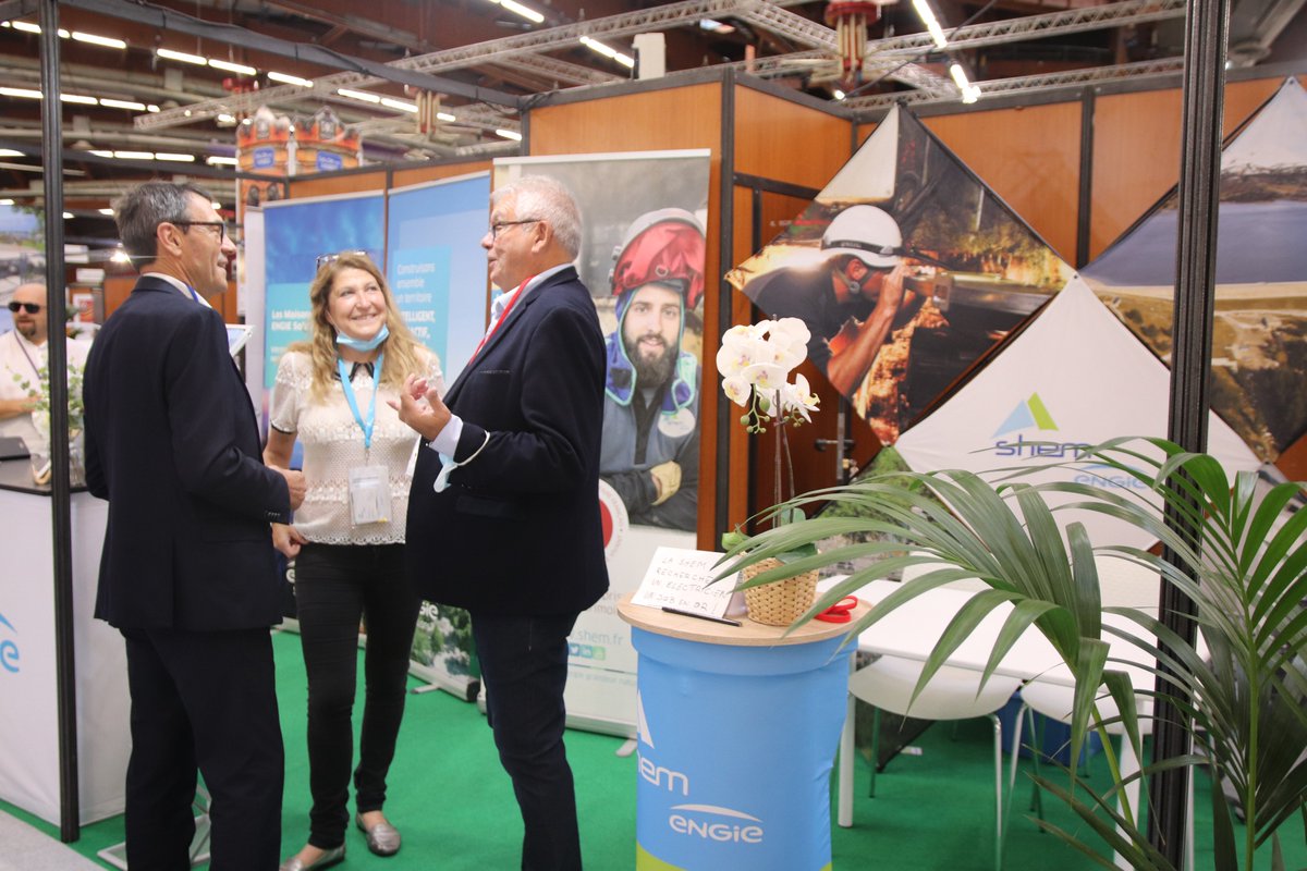 ShemHydro's tweet photo. La SHEM est au #SMED66 à #Perpignan. Pour tout savoir sur l'#hydroélectricité dans les #Pyrénéesorientales #le66 et le multiusages de l'eau, n'hésitez pas à venir nous voir. Vous avez un projet de construction d'une usine #hydro, nous avons la solution. #ENR #montagne https://t.co/YYXBCH4PC0
