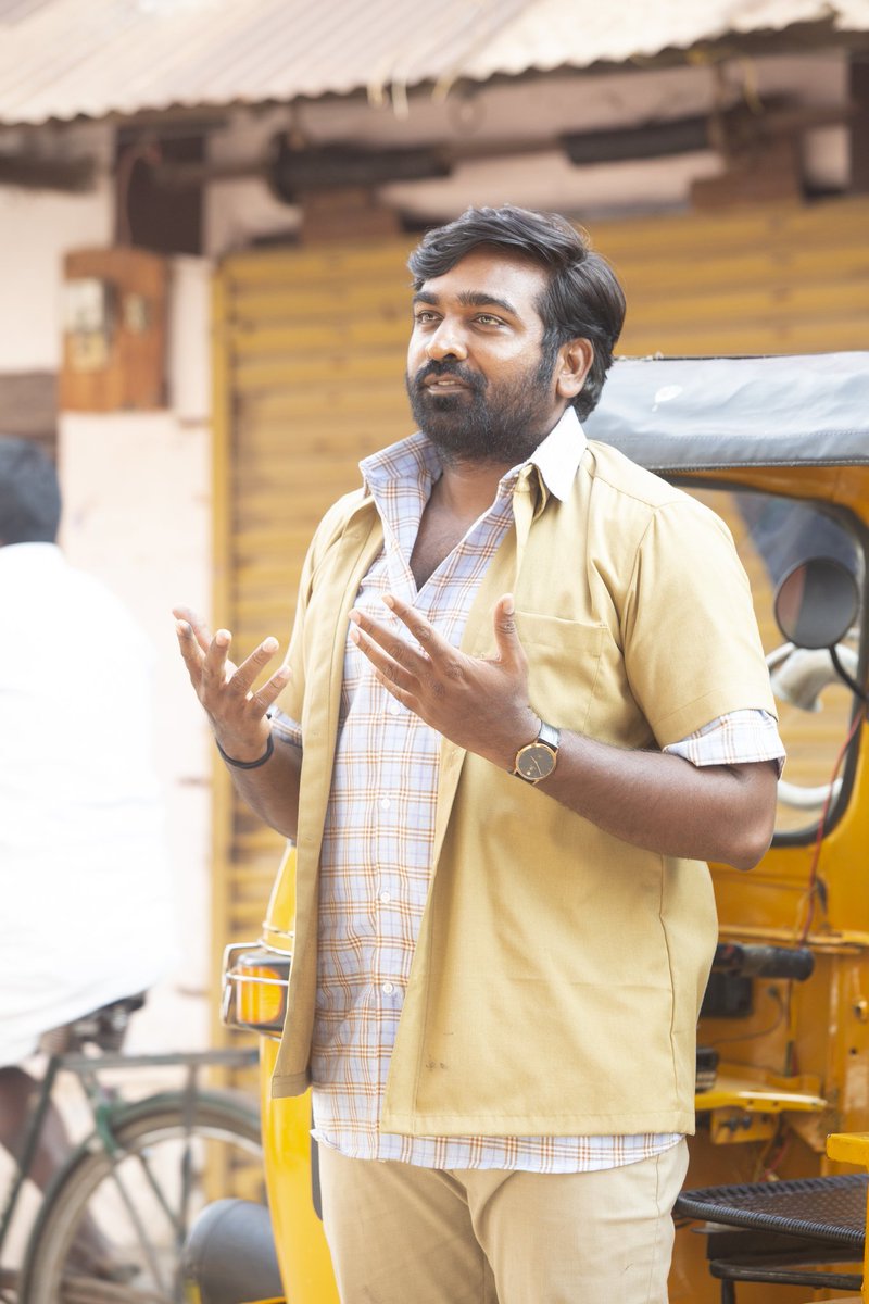 மக்கள் செல்வன் @VijaySethuOffl #மாமனிதன் அருகில் @YSRfilms #ilaiyaraja @thisisysr @sreekar_prasad @mynnasukumar @SGayathrie