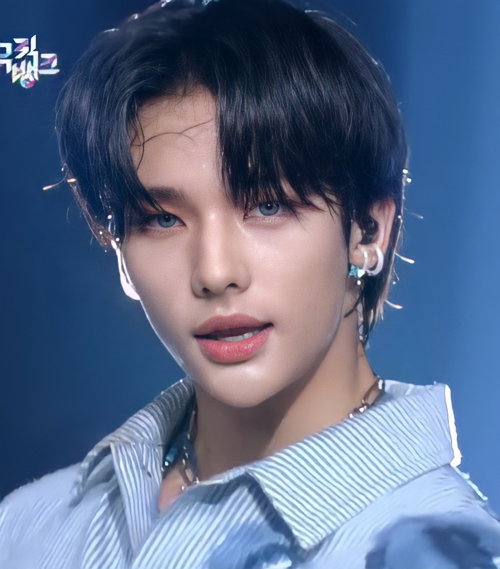 thestorykids's tweet photo. -tsk versi hd nya nih kawand 😉 @Stray_Kids https://t.co/QxJKLkZqED