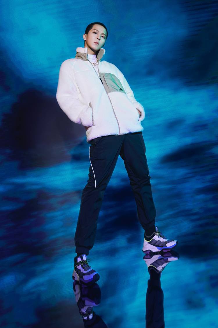 dcmino0330's tweet photo. 🆕️adidas Outdoor | MINO MIDNIGHT FLEECE
#MIDNIGHTFLEECE #아디다스 #adidas
#MINO #송민호 #미노 #위너 https://t.co/fev6uWgi4g