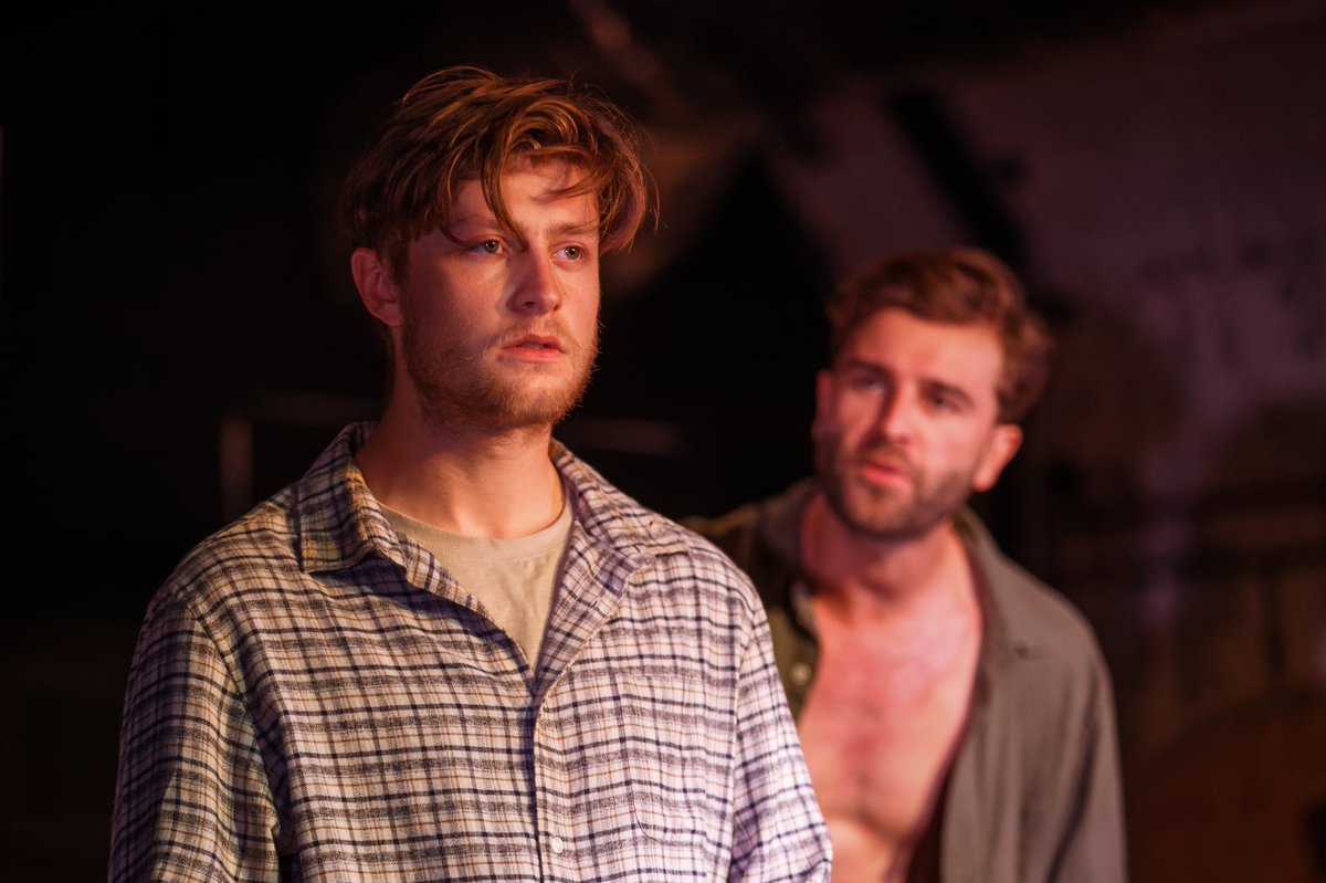 victorlirio's tweet photo. #RedLightWinter opens tonight at @TurbineTheatre … Limited run!Production photos by @CFullerPhoto #londontheatre #offwestend @BatterseaPwrStn https://t.co/ClzO3dFgz0