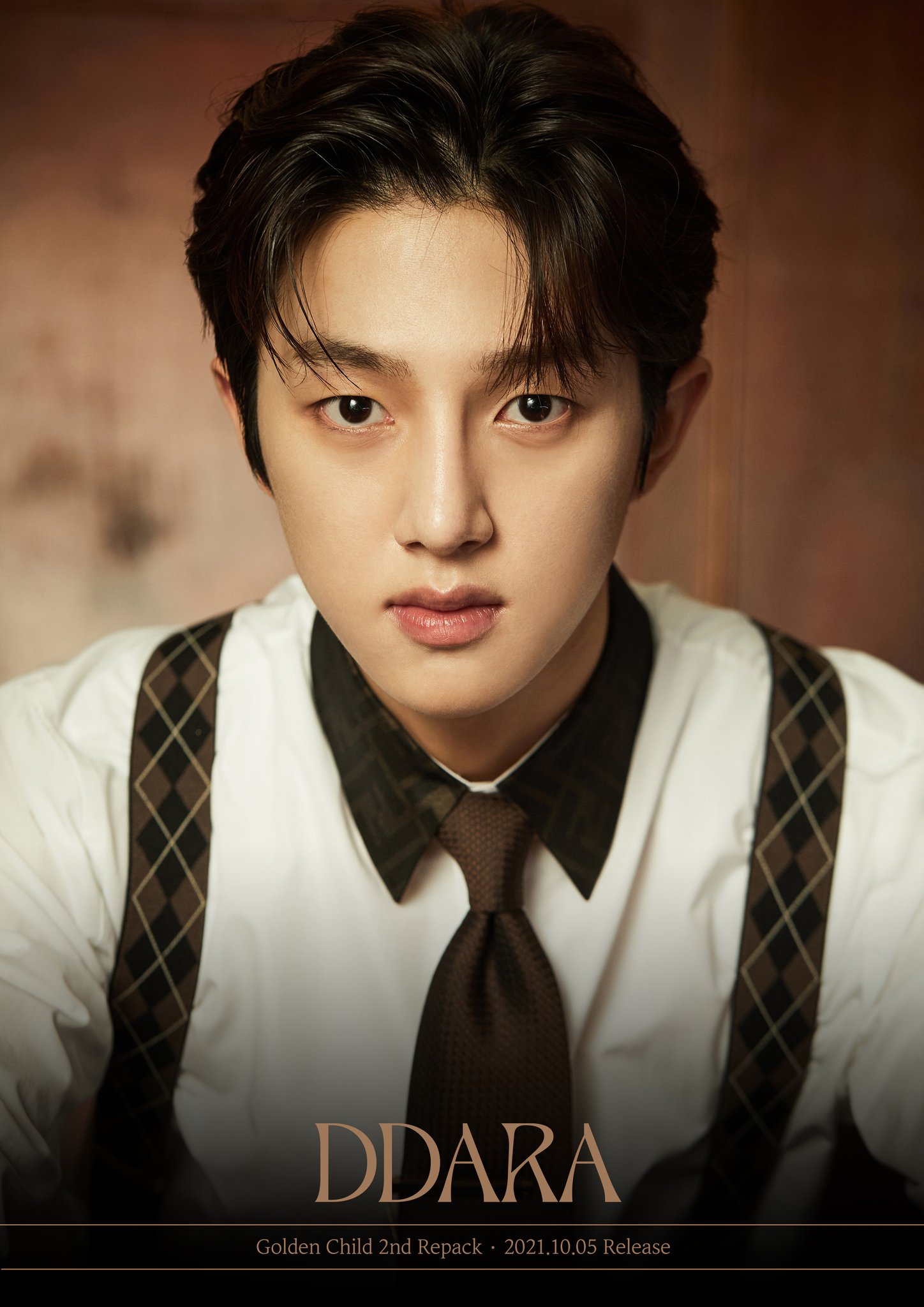 【新品・未開封】2022 GOLDEN CHILD PHOTOBOOK THE GOLDEN CHILD 2022 1ST PHOTO BOOK [THE] /P.Book+Pouch+12 Post