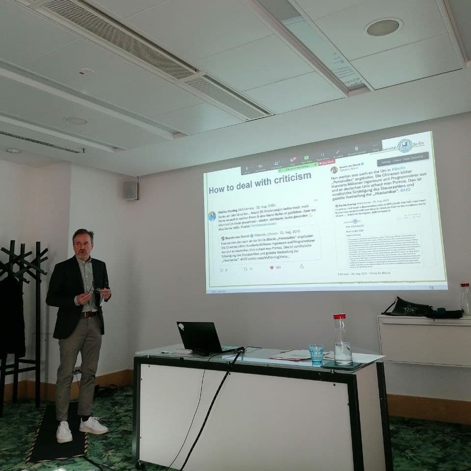 G-VERSITY - Achieving Gender Diversity (@g_versity) on Twitter photo And even more expertise by Stephan Töpper from <a href="/FU_Berlin/">Freie Universität</a> on his work of commucating science. Thank you so much for all your practical insights! #GVersity #SummerSchool #msca #etn <a href="/REA_research/">European Research Executive Agency</a> <a href="/MSCActions/">Marie Skłodowska-Curie Actions</a> And even more expertise by Stephan Töpper from <a href="/FU_Berlin/">Freie Universität</a> on his work of commucating science. Thank you so much for all your practical insights! #GVersity #SummerSchool #msca #etn <a href="/REA_research/">European Research Executive Agency</a> <a href="/MSCActions/">Marie Skłodowska-Curie Actions</a>