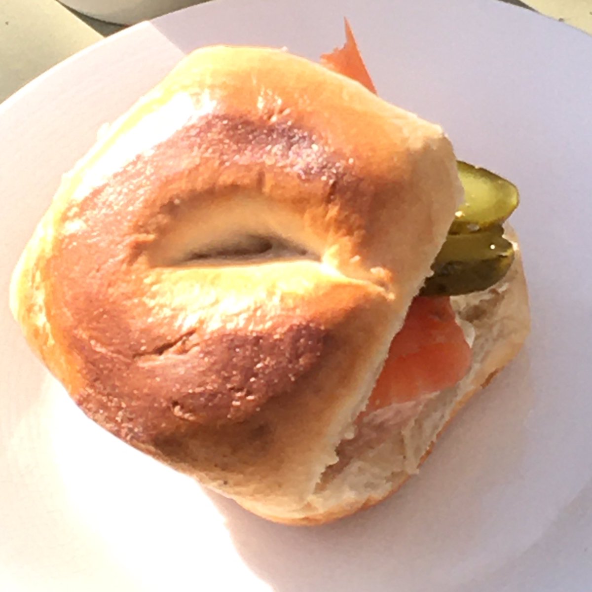 tony_white_'s tweet photo. Talk about a Friday treat — just discovered that local deli @culverandnelson gets fresh beigels every Friday morning from the beloved #beigelbake on Brick Lane… Food of the Gods, seriously. A bit of Whitechapel in @EastSheenVlg ;) https://t.co/aBXCjKHxJn