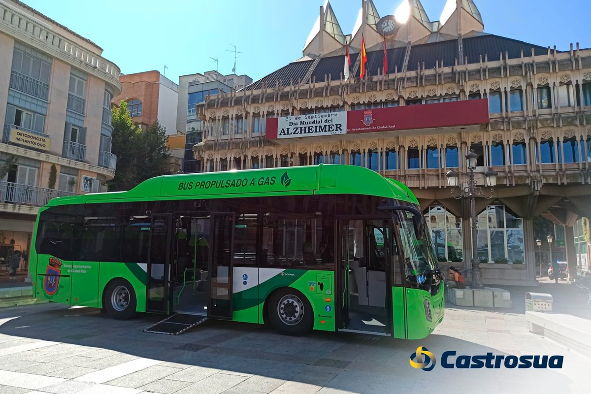 GrupoCastrosua's tweet photo. Compartimos algunas imágenes de la presentación que tuvo lugar la semana pasada, del #MagnusE de GNC con bastidor @ScaniaGroup para el ayuntamiento de Ciudad Real y operado por @ClubAmfiv del @AisaGrupo https://t.co/DiE8qqCHIG