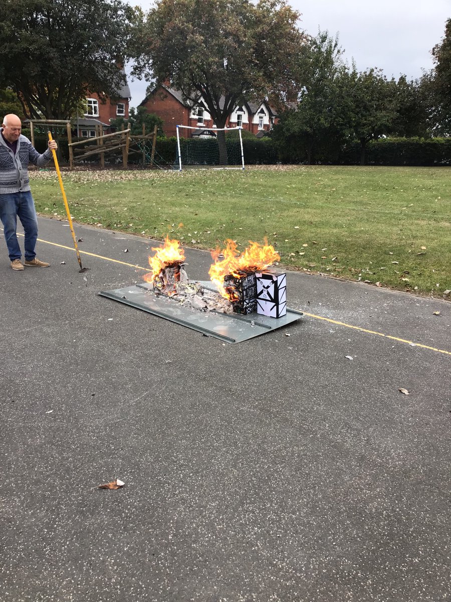 stjohns_year2's tweet photo. We have had a exciting morning burning some of the houses we have made from the Tudor times. This has shown us how The Great Fire of London spread. #StJohnsCurriculum #Succeed #Together https://t.co/SlM7ZQuCQl