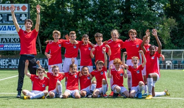 10 weken trainen bij N.E.C. Nijmegen -  brugnijmegen.nl/lees/1096359/l…