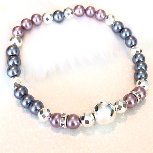 BBrillance's tweet photo. ✨💎 2045 - Bracelet Perles Chic https://t.co/Zx2E9ayrK3 ⭐️ #QuickFollow #CCFavoris #Grey #Lilas #Lavender #Vendredi #FF #FollowFriday #BijouterieBrillance https://t.co/dt7UF1ibbM